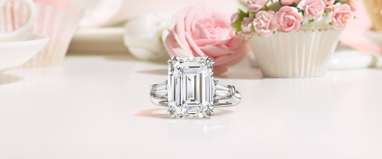 UN DIAMANTE UNA HISTORIA